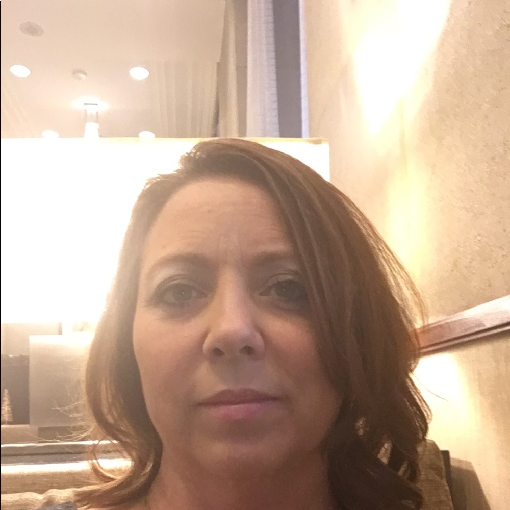 Meet your Posher, Angela